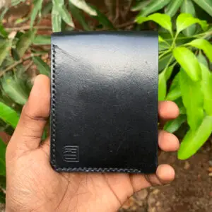 minimalist bifold leather wallet