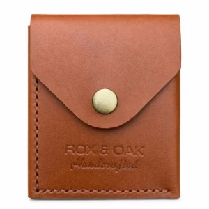 Front view of Rox & Oak Snap Pro chestnut brown handcrafted leather wallet
